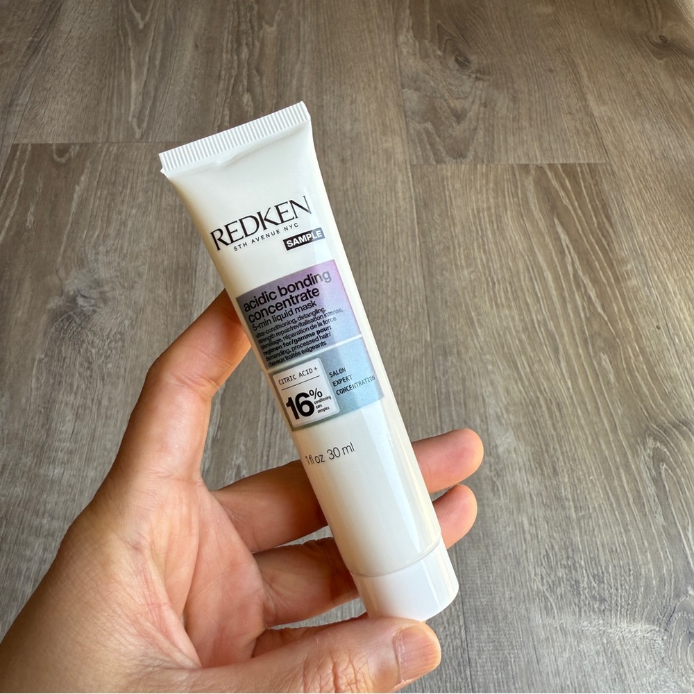 Redken Acidic Bonding Concentrate 5 Minute Liquid Mask - travel size 30ml